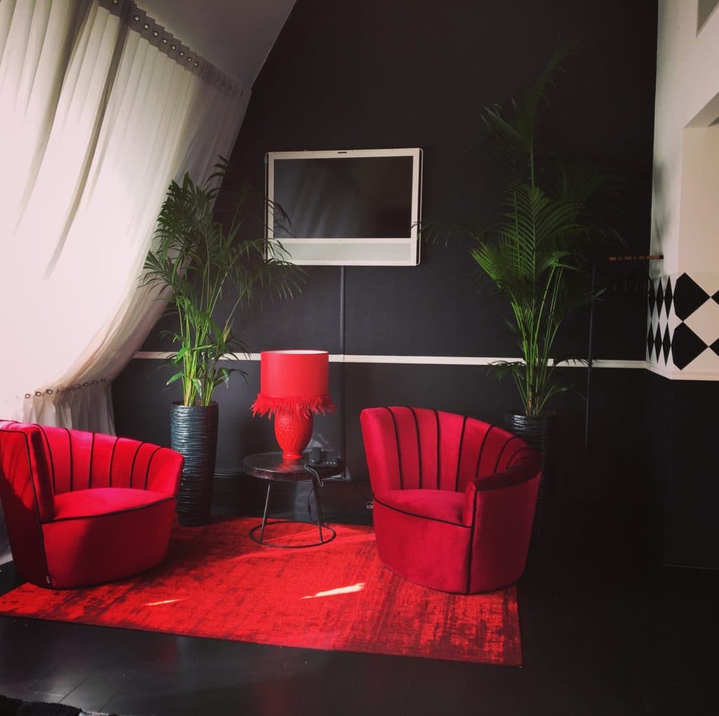 hotelkamer Librije rood met zwart